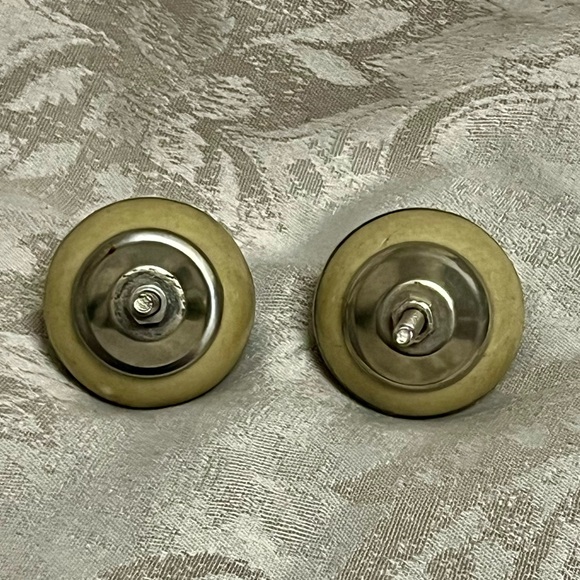Ceramic Drawer Pulls - Picture 4 of 4